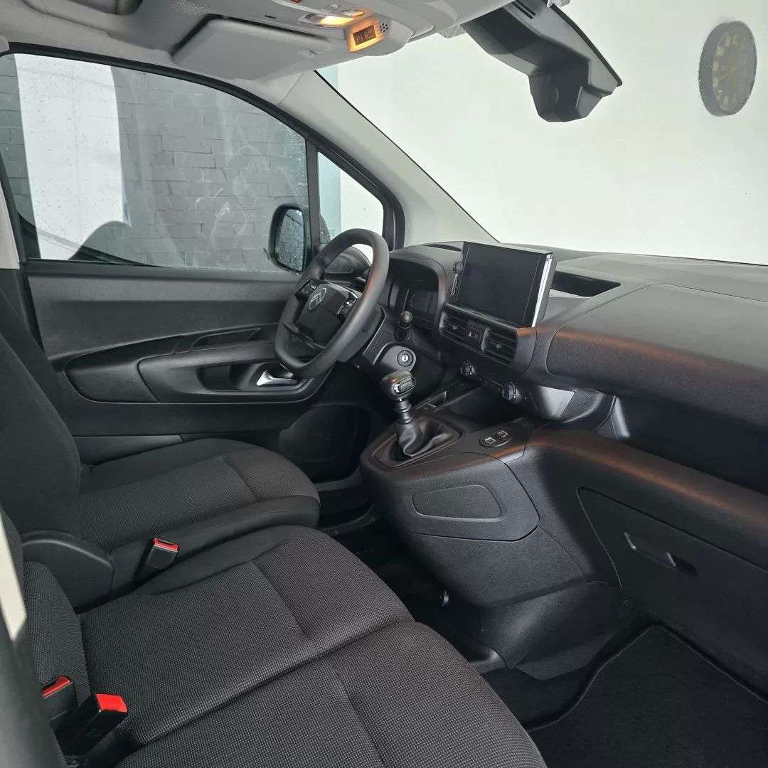 citroen-berlingo-2025-diesel-1499cc