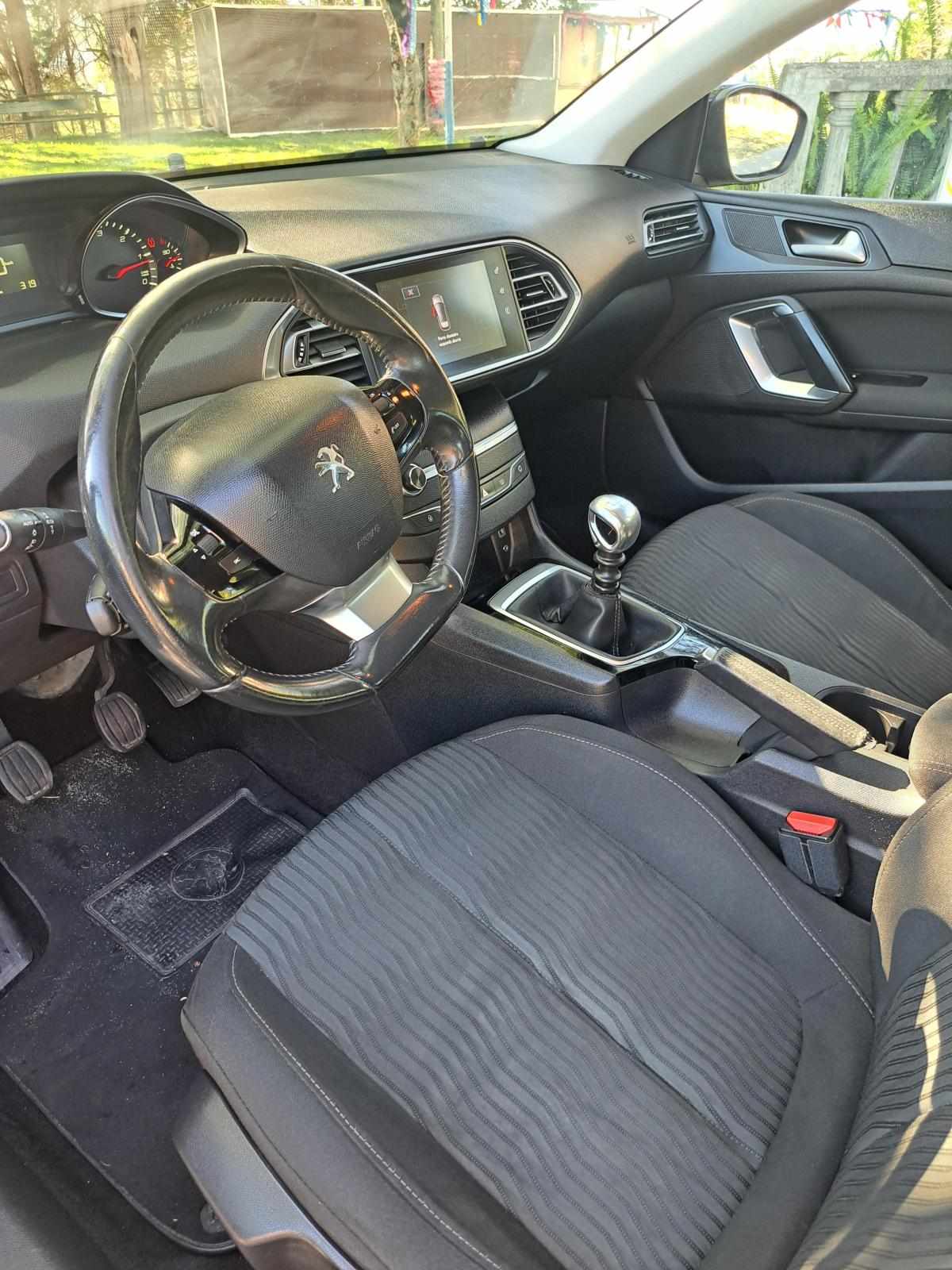 peugeot-2008-1-6-e-hdi-2014-diesel-1560cc