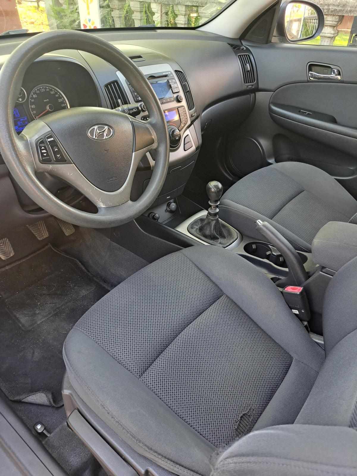 hyundai-i30-1-6-crdi-2008-diesel-1582cc