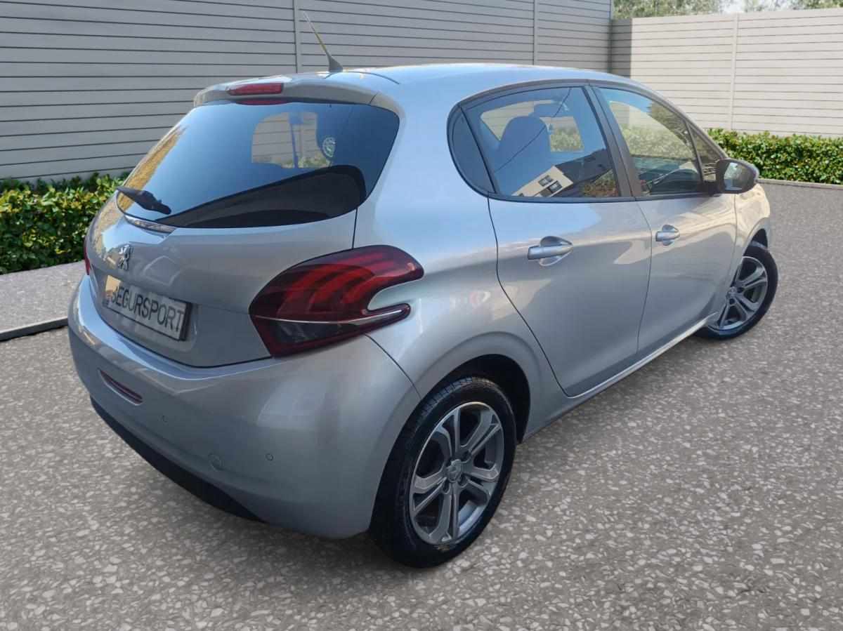 peugeot-208-1-6-bluehdi-2018-diesel-1560cc