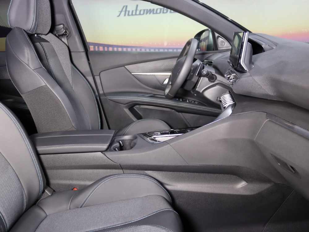 peugeot-5008-1-5-bluehdi-2024-diesel-1499cc