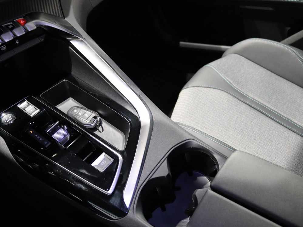 peugeot-5008-1-5-bluehdi-2024-diesel-1499cc
