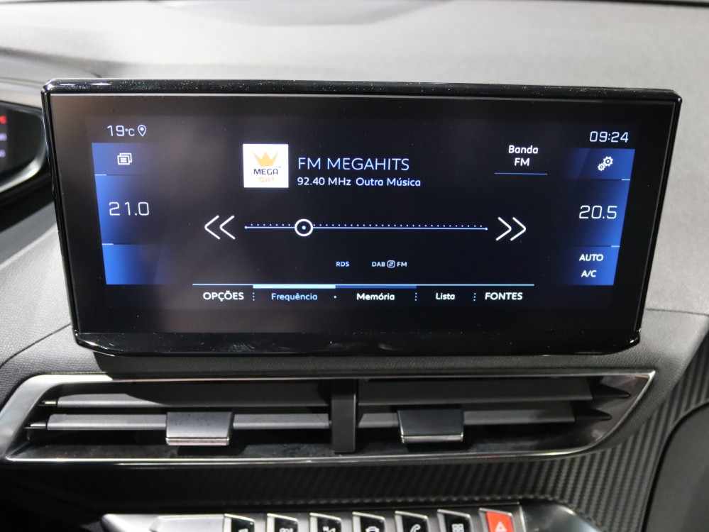 peugeot-5008-1-5-bluehdi-2024-diesel-1499cc