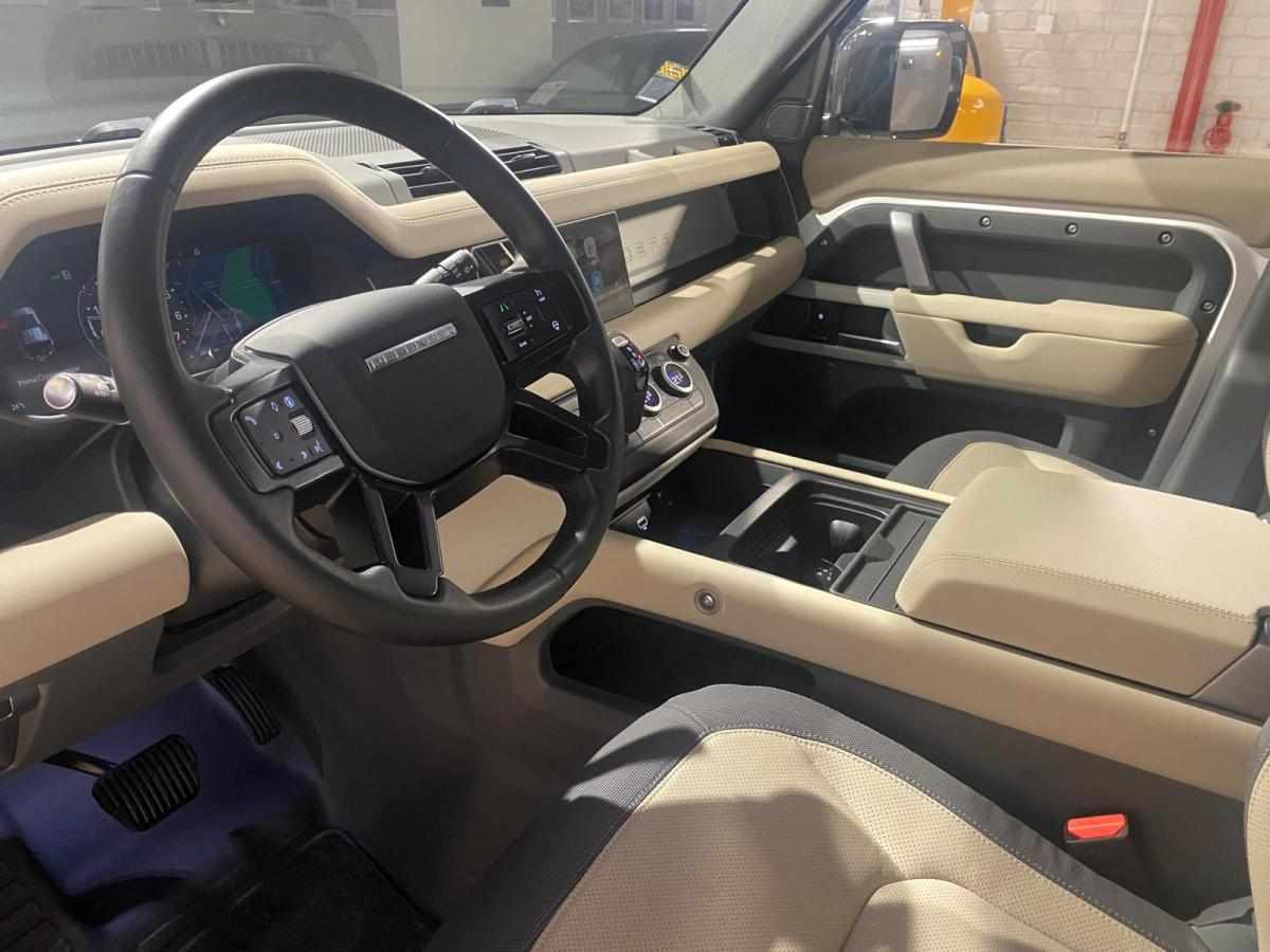 land-rover-defender-p400e-2024-gasolina-1997cc
