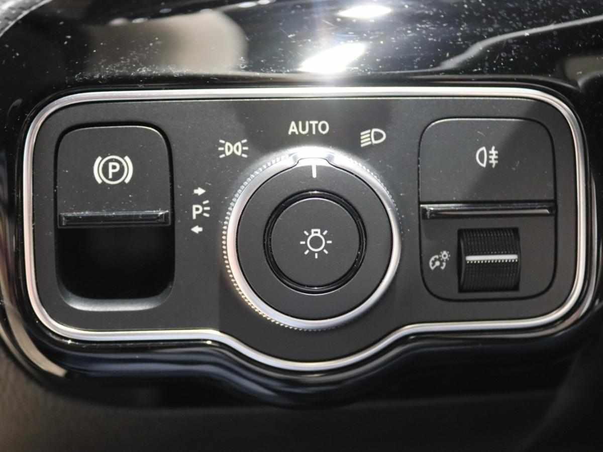 mercedes-benz-classe-a-a-200-2023-gasolina-1332cc