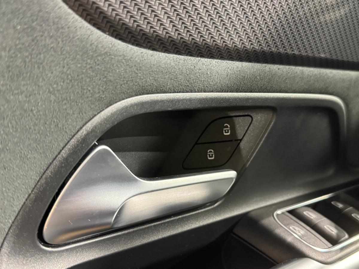 mercedes-benz-gla-200-2025-gasolina-1332cc