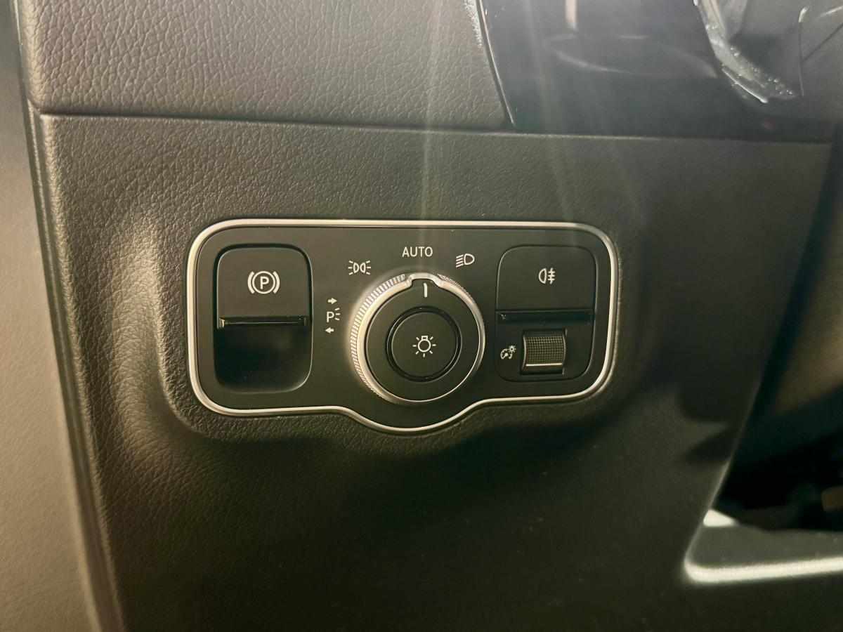 mercedes-benz-gla-200-2025-gasolina-1332cc