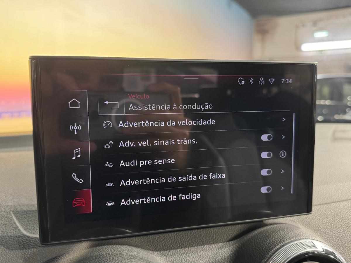 audi-q2-30-tfsi-2025-gasolina-999cc