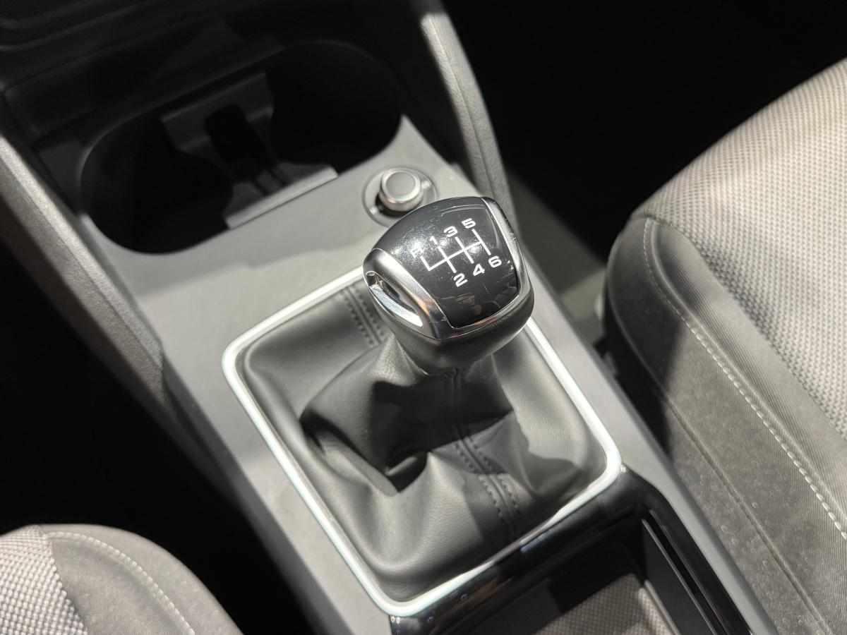 audi-q2-30-tfsi-2025-gasolina-999cc