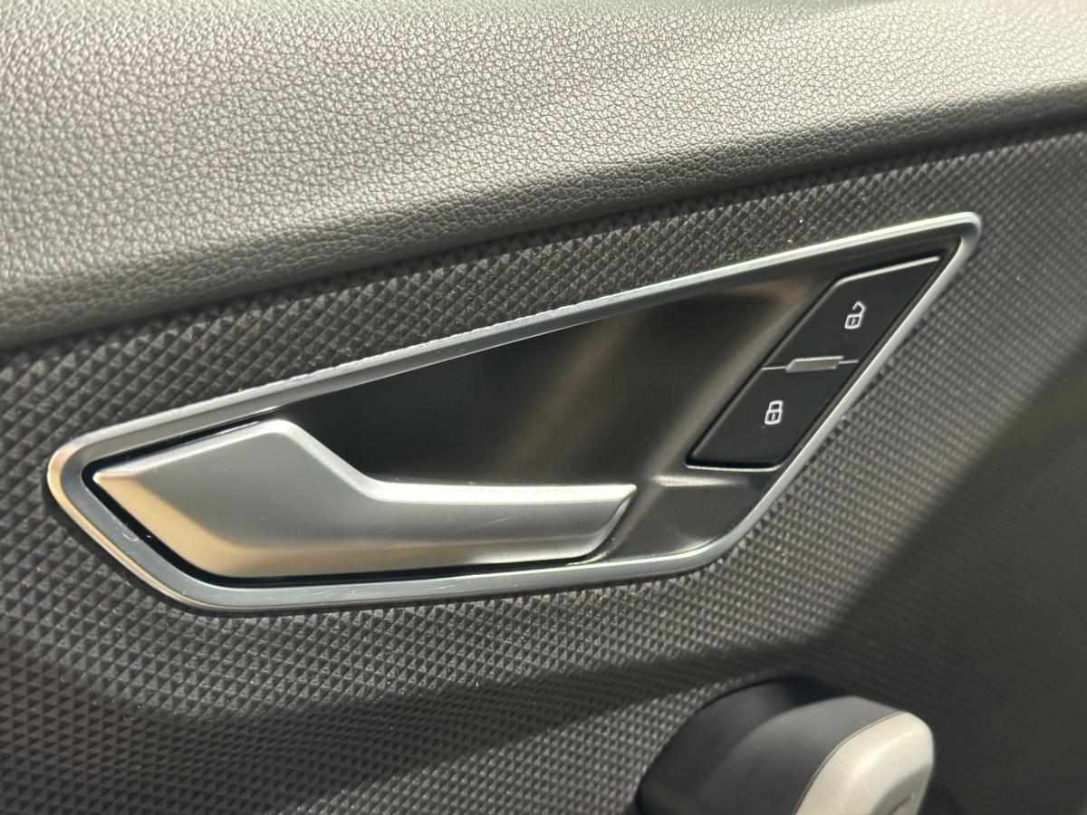 audi-q2-30-tfsi-2025-gasolina-999cc