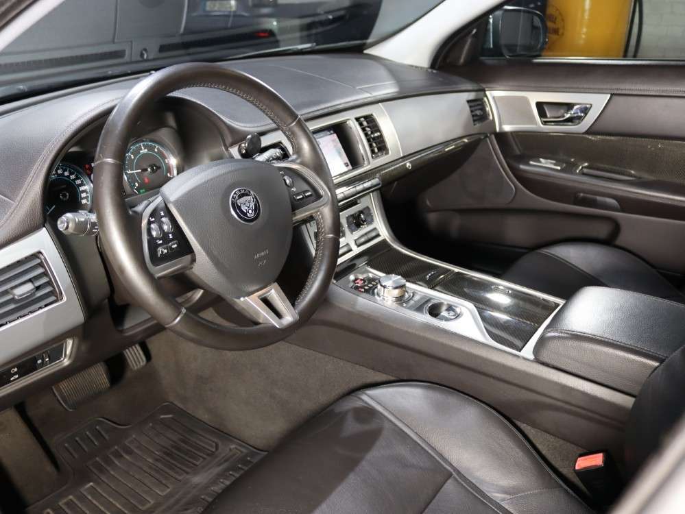 jaguar-xf-2015-diesel-2179cc