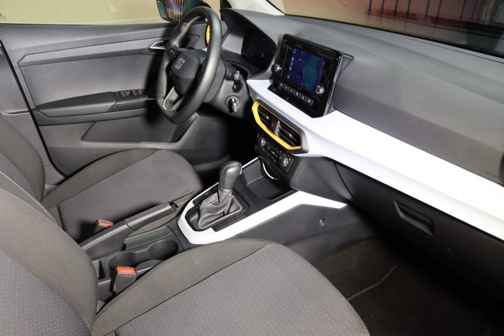 seat-arona-2024-gasolina-999cc