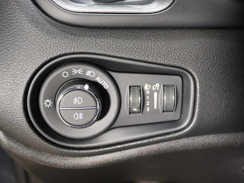 jeep-renegade-1-5-gse-t4-e-hybrid-2023-gasolina-1469cc