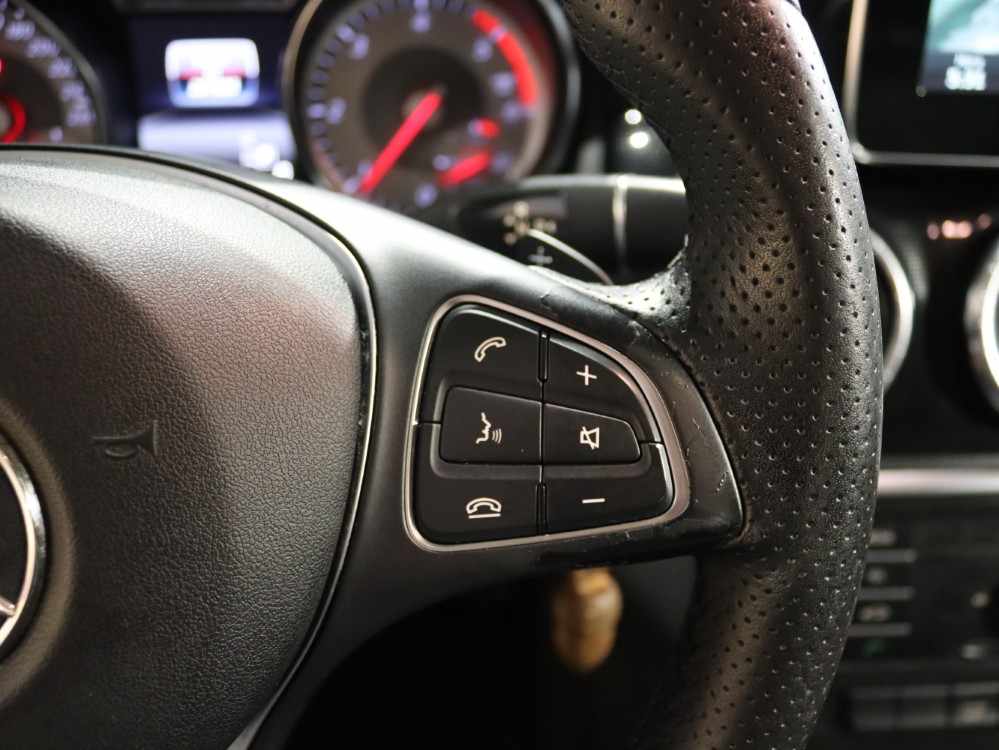 mercedes-benz-cla-180-d-blueefficiency-2016-diesel-1461cc
