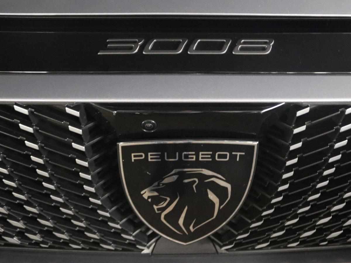 peugeot-3008-1-2-hybrid-2025-gasolina-1199cc