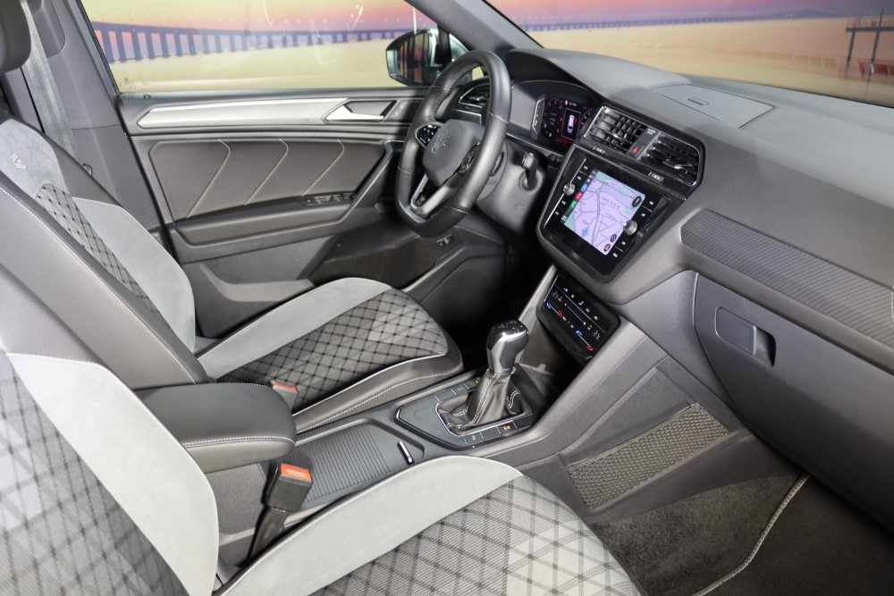 volkswagen-tiguan-2-0-tdi-bluemotion-2023-diesel-1968cc