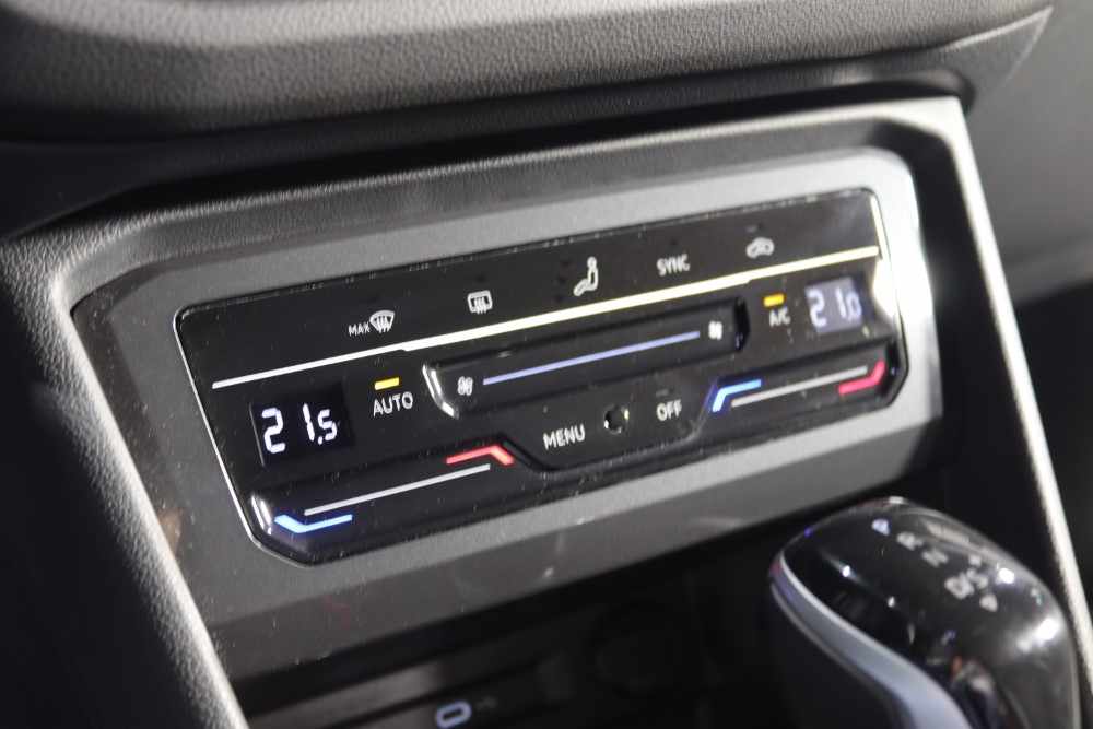 volkswagen-tiguan-2-0-tdi-bluemotion-2023-diesel-1968cc
