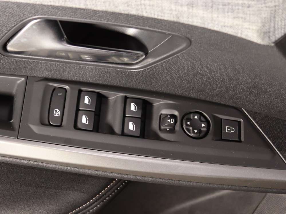 peugeot-3008-2025-gasolina-1199cc