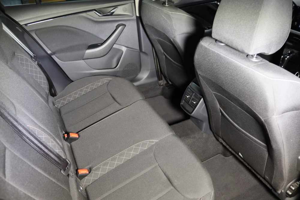 skoda-scala-1-0-tsi-2023-gasolina-999cc