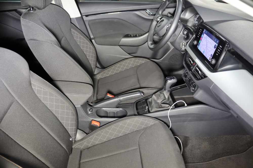 skoda-scala-1-0-tsi-2023-gasolina-999cc