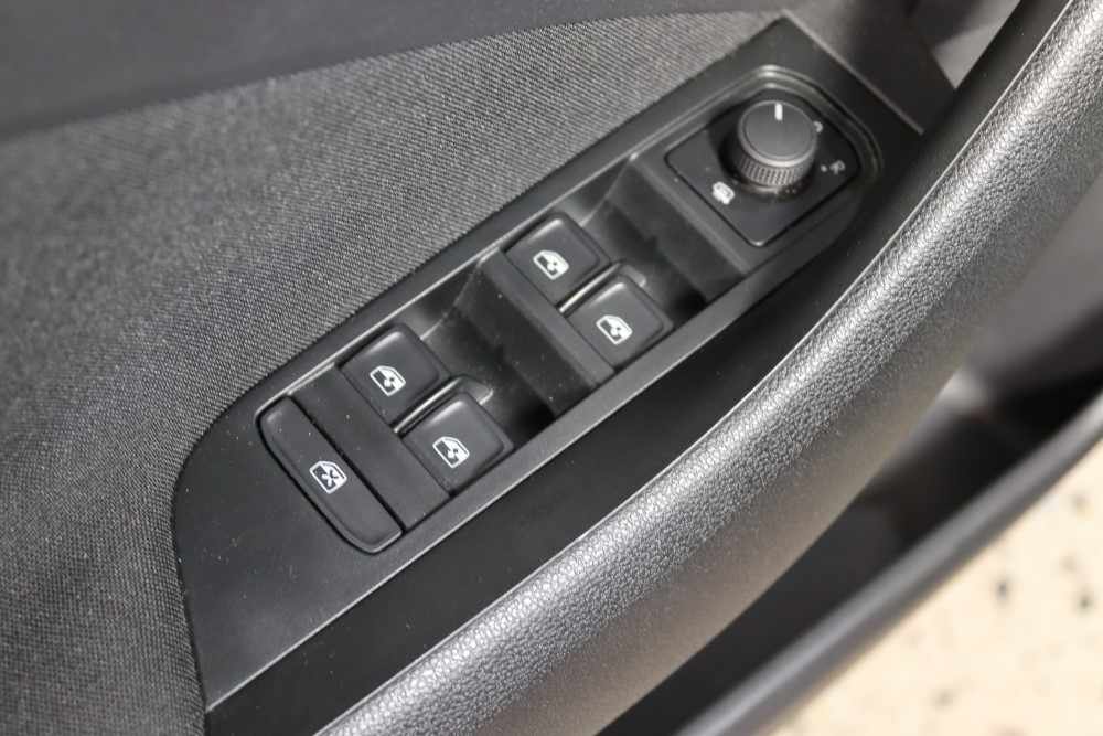 skoda-scala-1-0-tsi-2023-gasolina-999cc
