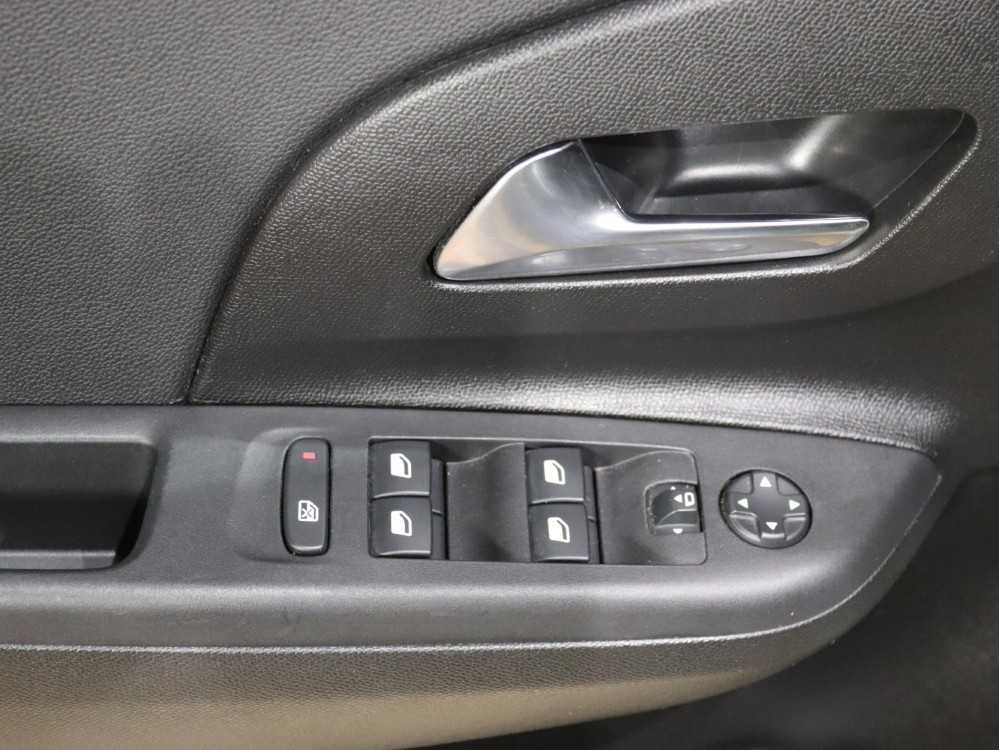 opel-corsa-2025-gasolina-1199cc