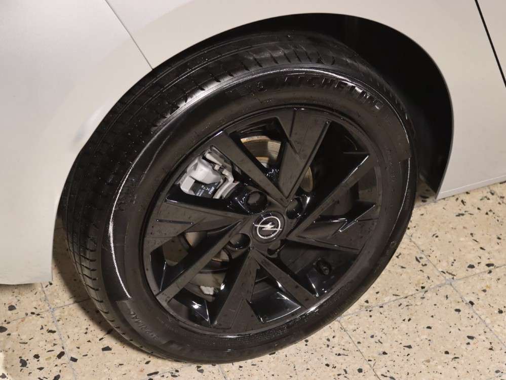 opel-corsa-2025-gasolina-1199cc