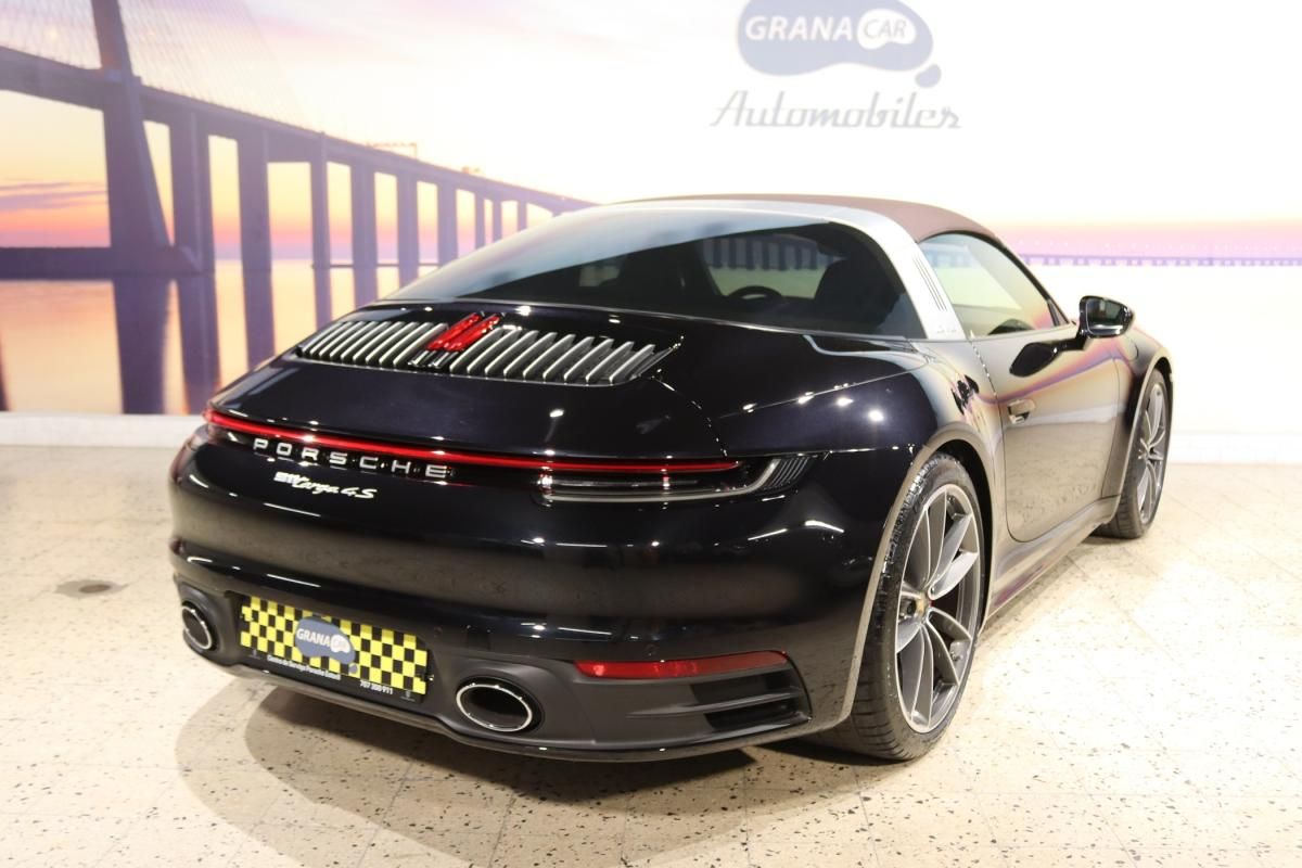 porsche-992-2021-gasolina-2981cc