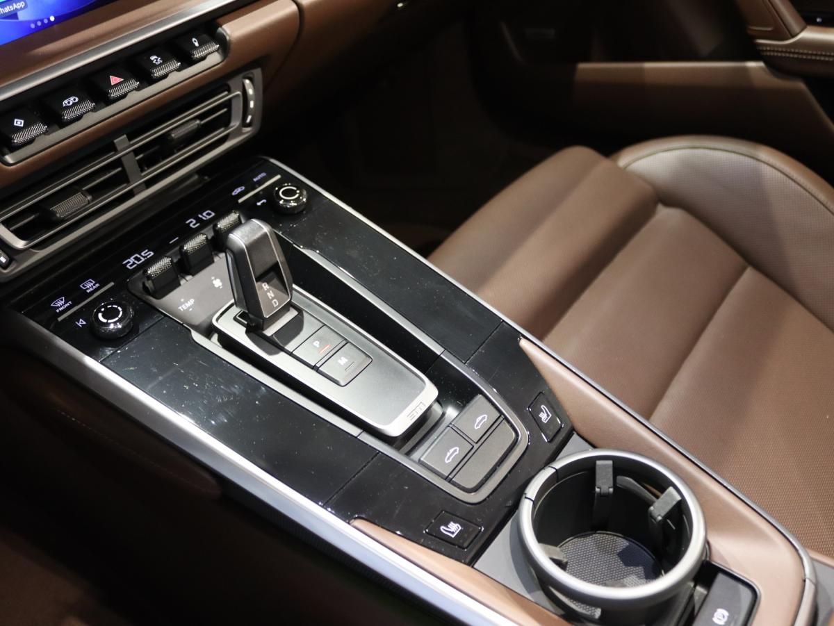 porsche-992-2021-gasolina-2981cc