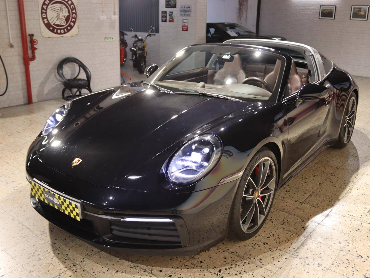 porsche-992-2021-gasolina-2981cc