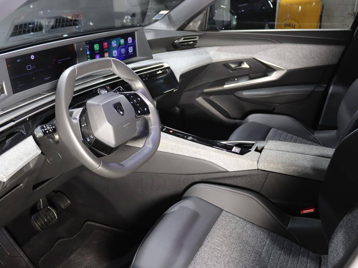 peugeot-5008-2025-gasolina-1199cc