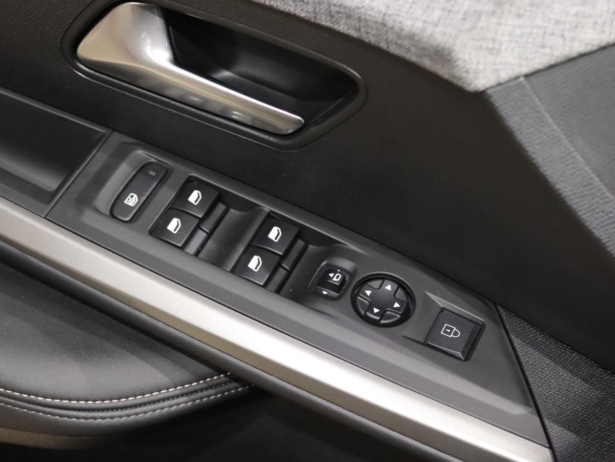 peugeot-5008-2025-gasolina-1199cc