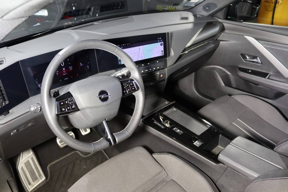 opel-astra-sport-tourer-2024-hibrido-a-gasolina-1598cc