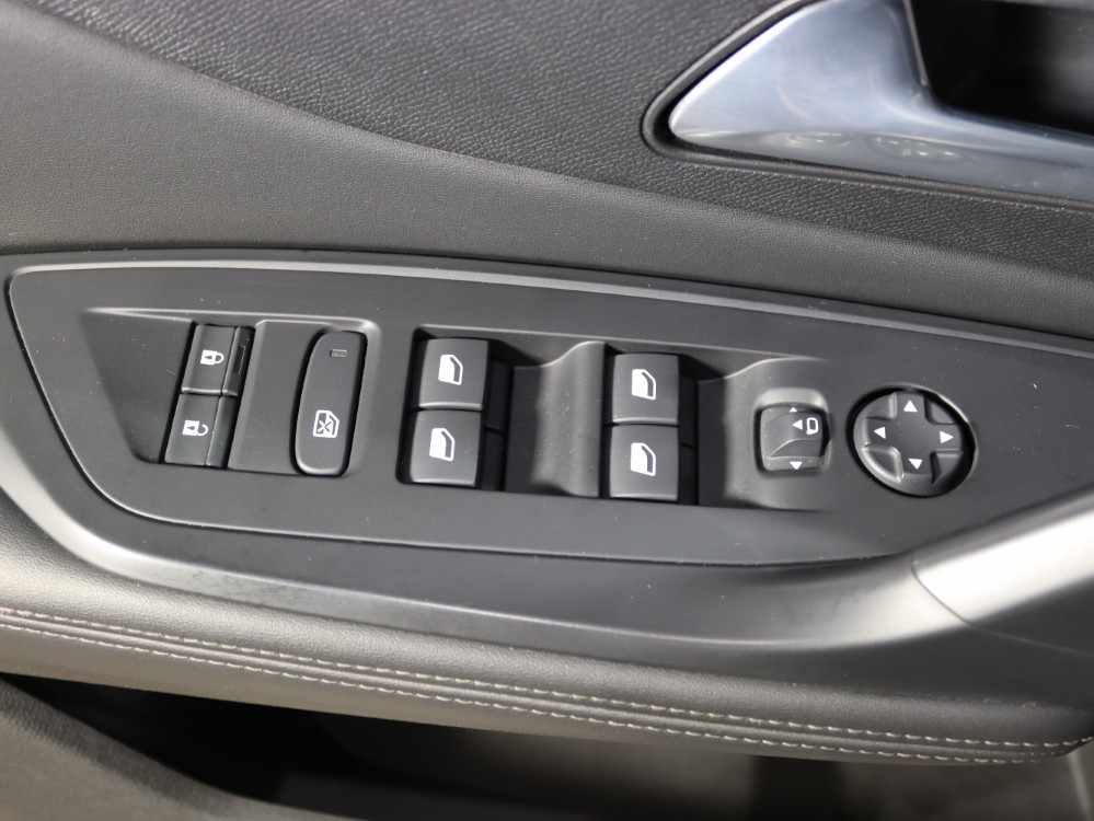 peugeot-308-1-2-puretech-2024-gasolina-1199cc