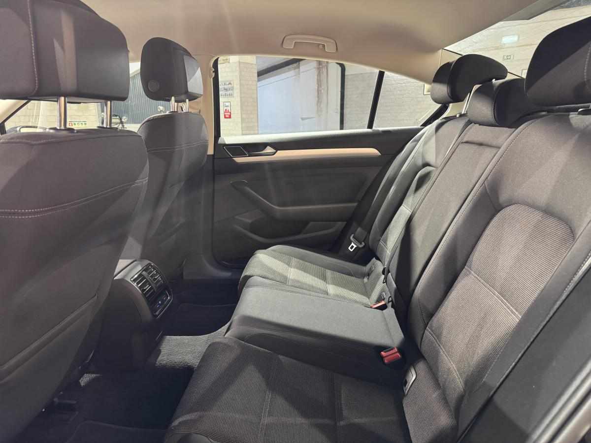 volkswagen-passat-2-0-tdi-bluemotion-2019-diesel-1968cc