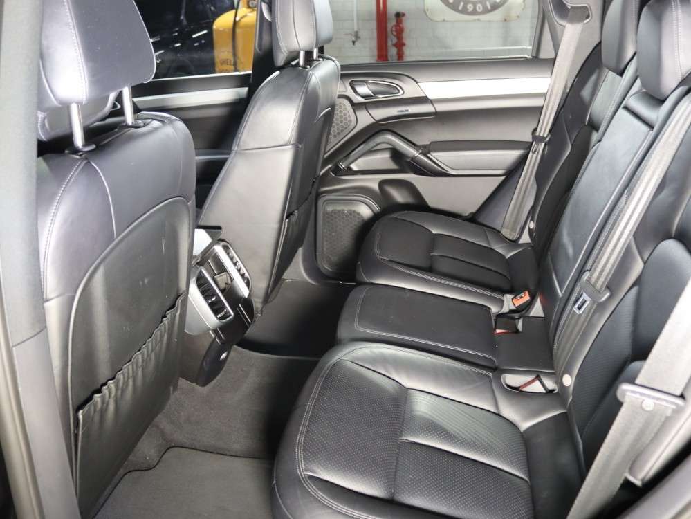 porsche-cayenne-2016-diesel-2967cc