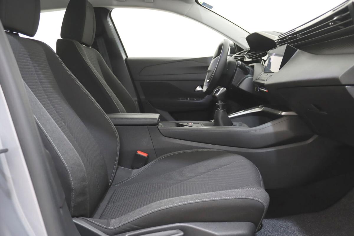 peugeot-308-1-2-puretech-2023-gasolina-1199cc