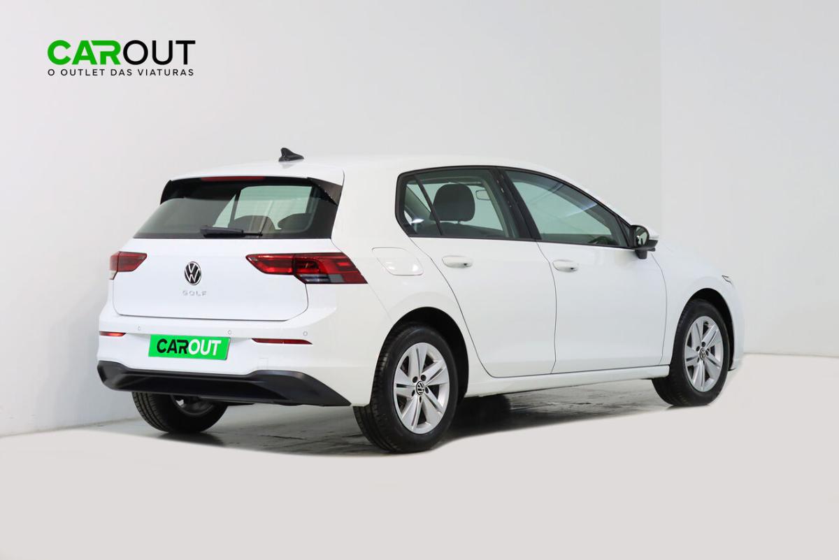 volkswagen-golf-2-0-tdi-2023-diesel-1968cc