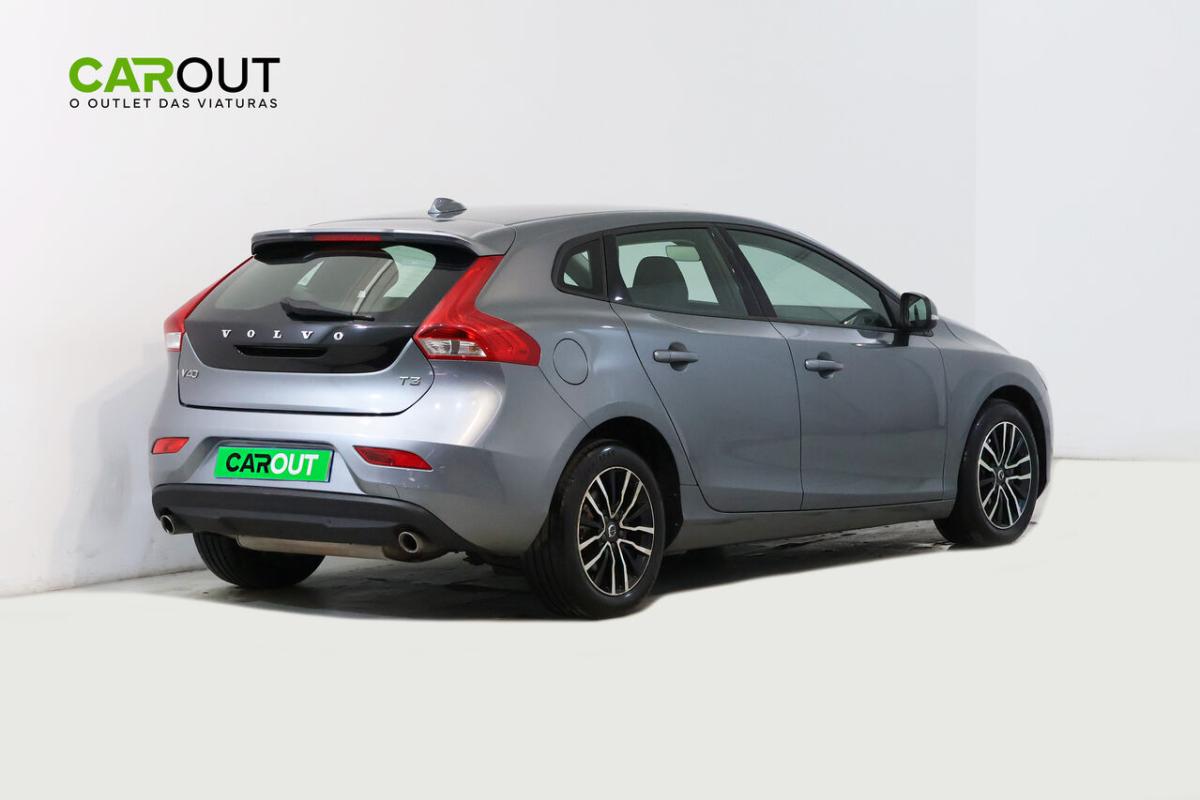 volvo-v40-1-5-t3-2019-gasolina-1498cc