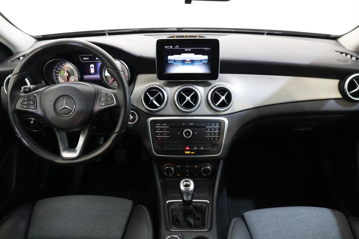 mercedes-benz-gla-180-cdi-2017-diesel-1461cc