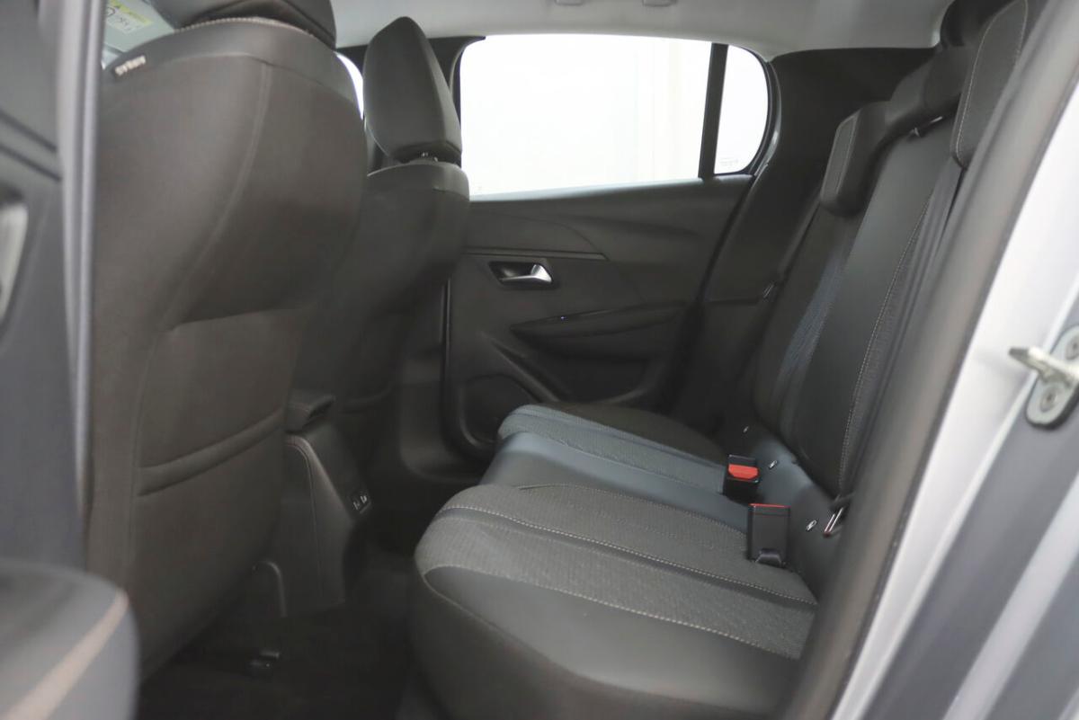 peugeot-208-1-2-puretech-2025-gasolina-1199cc