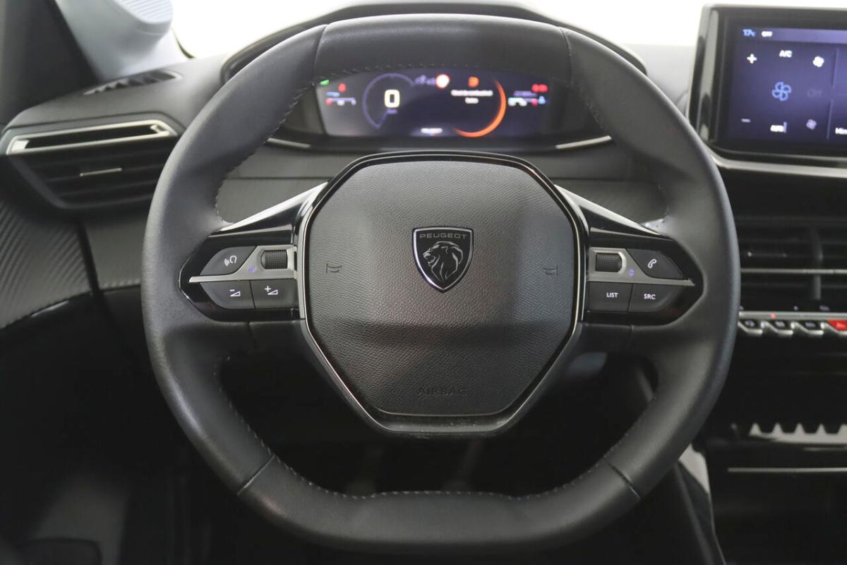 peugeot-208-1-2-puretech-2025-gasolina-1199cc