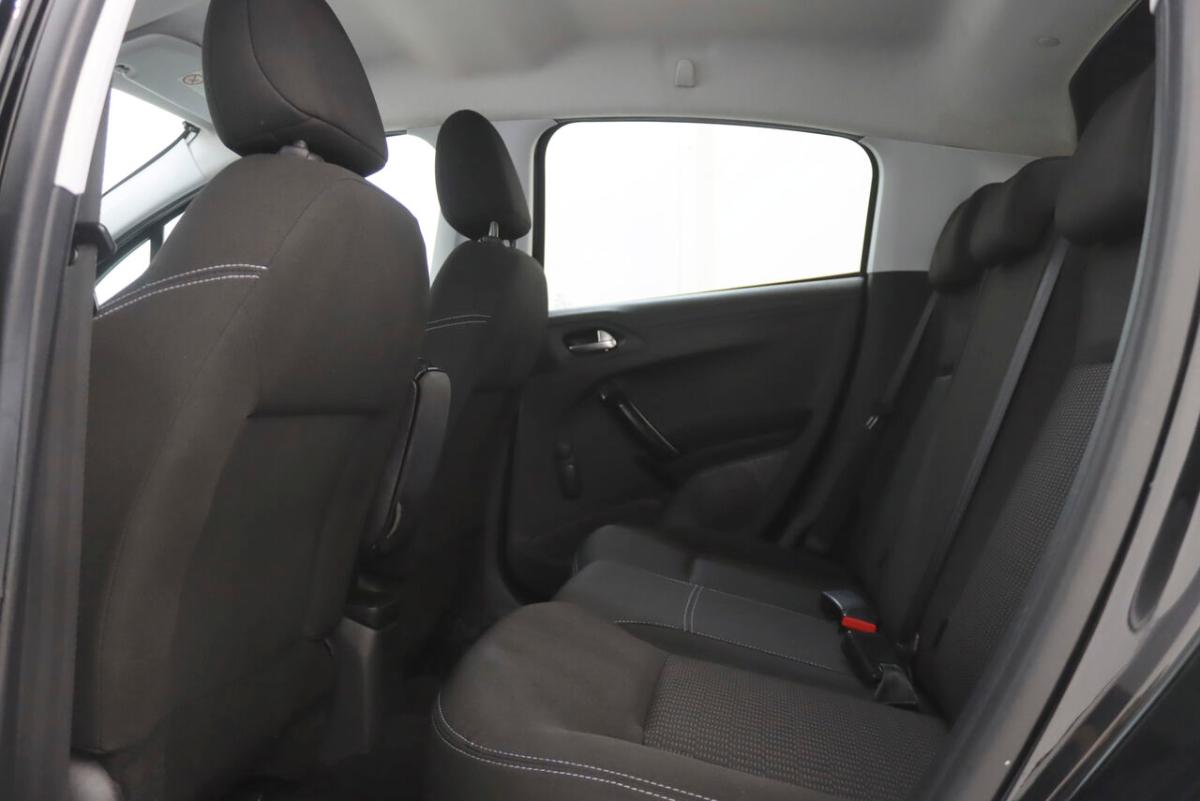 peugeot-208-1-2-vti-2014-gasolina-1199cc