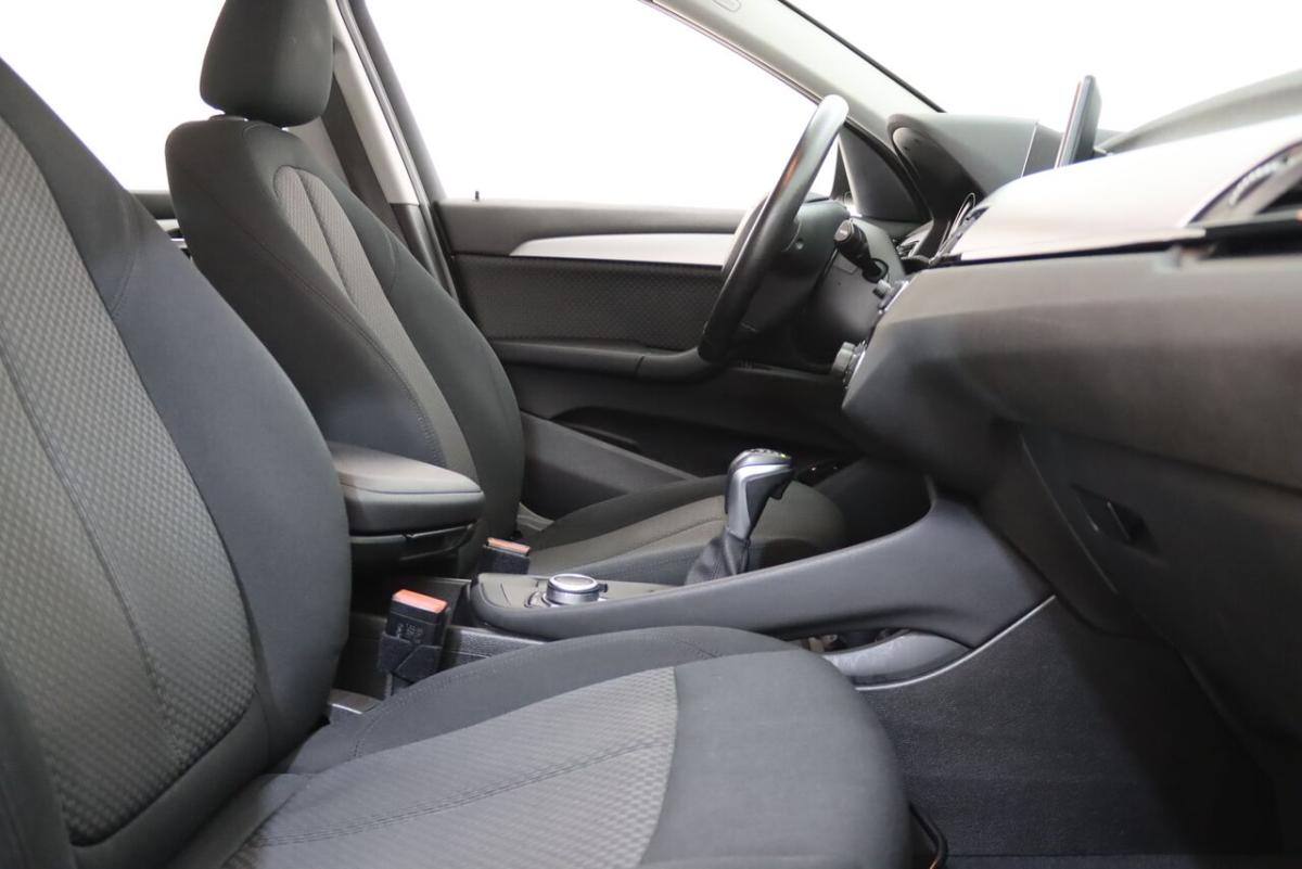 bmw-x1-xdrive25e-2021-hibrido-1499cc