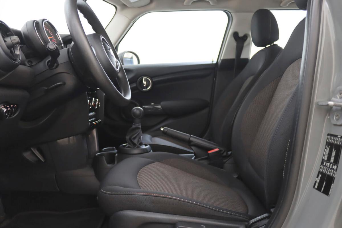 mini-cooper-d-2017-diesel-1496cc