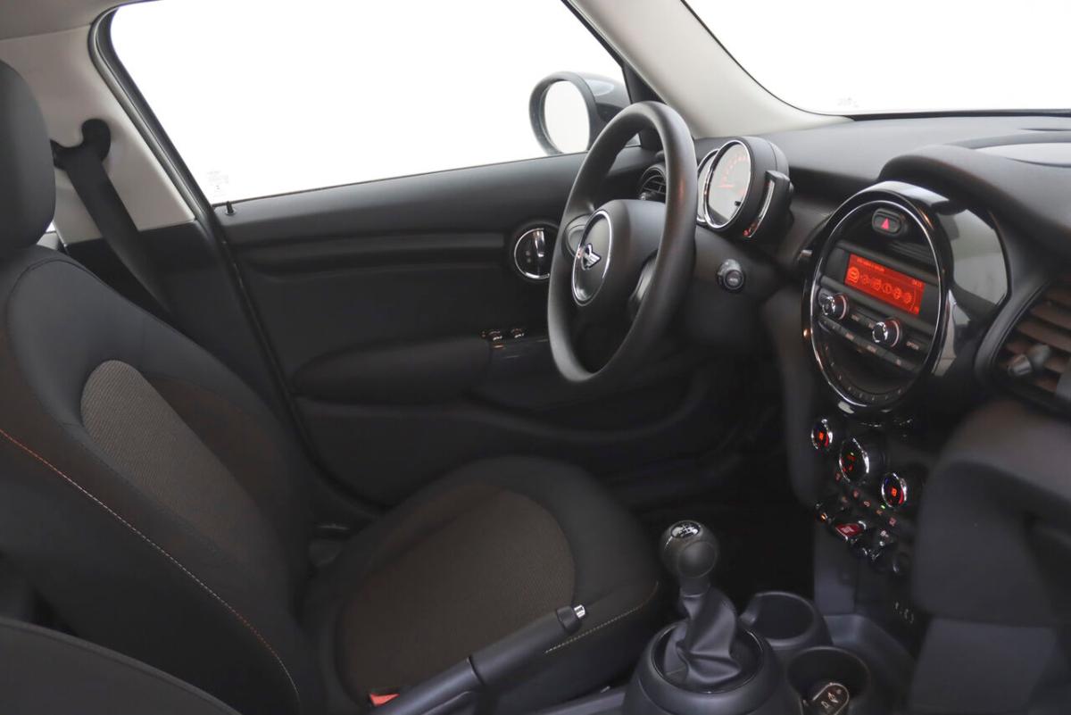 mini-cooper-d-2017-diesel-1496cc
