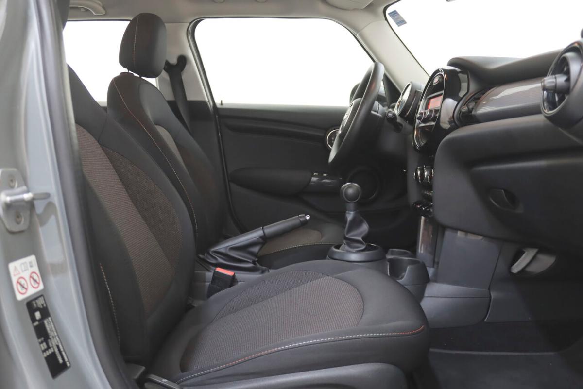 mini-cooper-d-2017-diesel-1496cc
