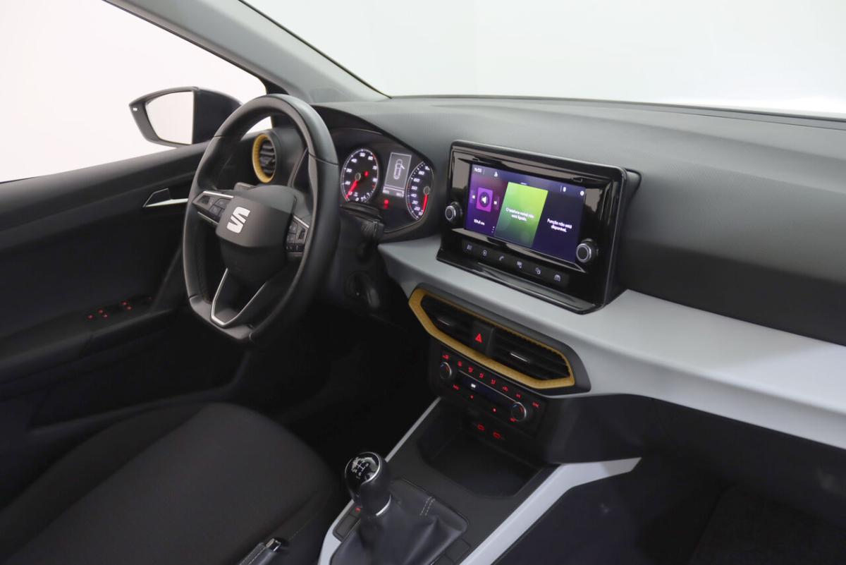 seat-arona-1-0-tsi-2023-gasolina-999cc