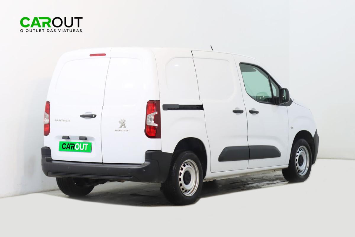 peugeot-partner-2023-diesel-1499cc