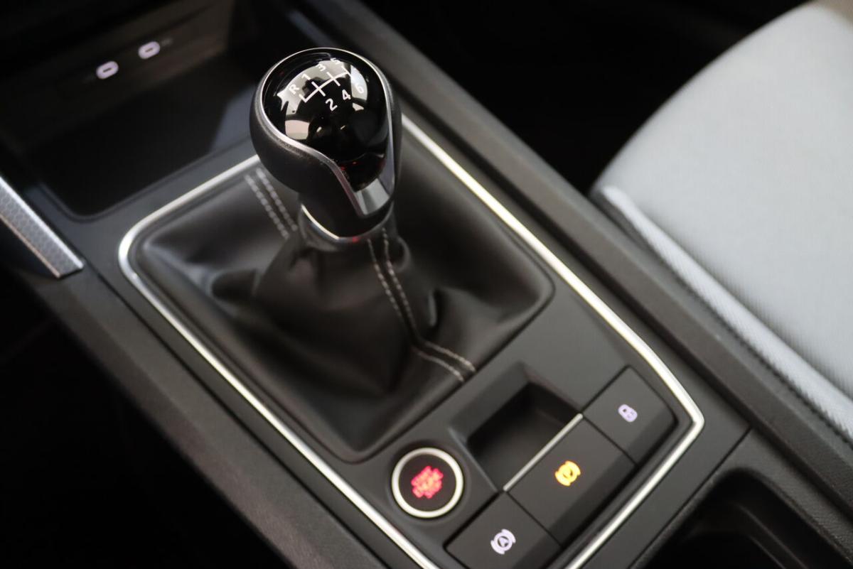 seat-leon-1-0-tsi-2024-gasolina-999cc